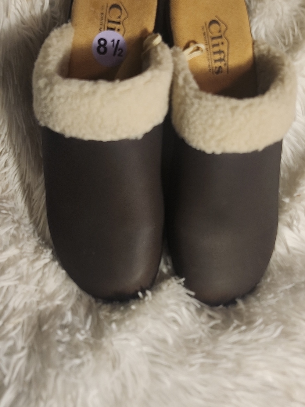 NWOT-Cliffs White Mountain Brown Clogs Size 8.5
